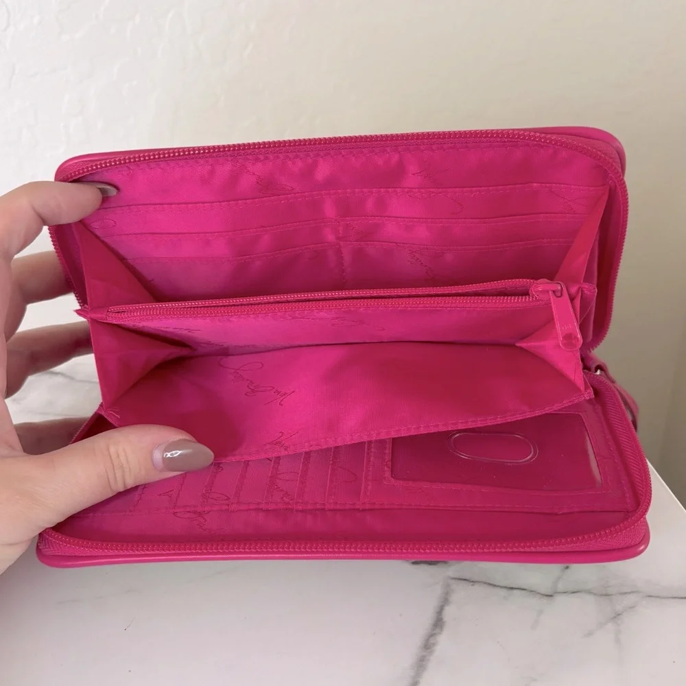 Authentic Vera‎ Bradley Large Zip-Around Wristlet Wallet - B.B. Collection